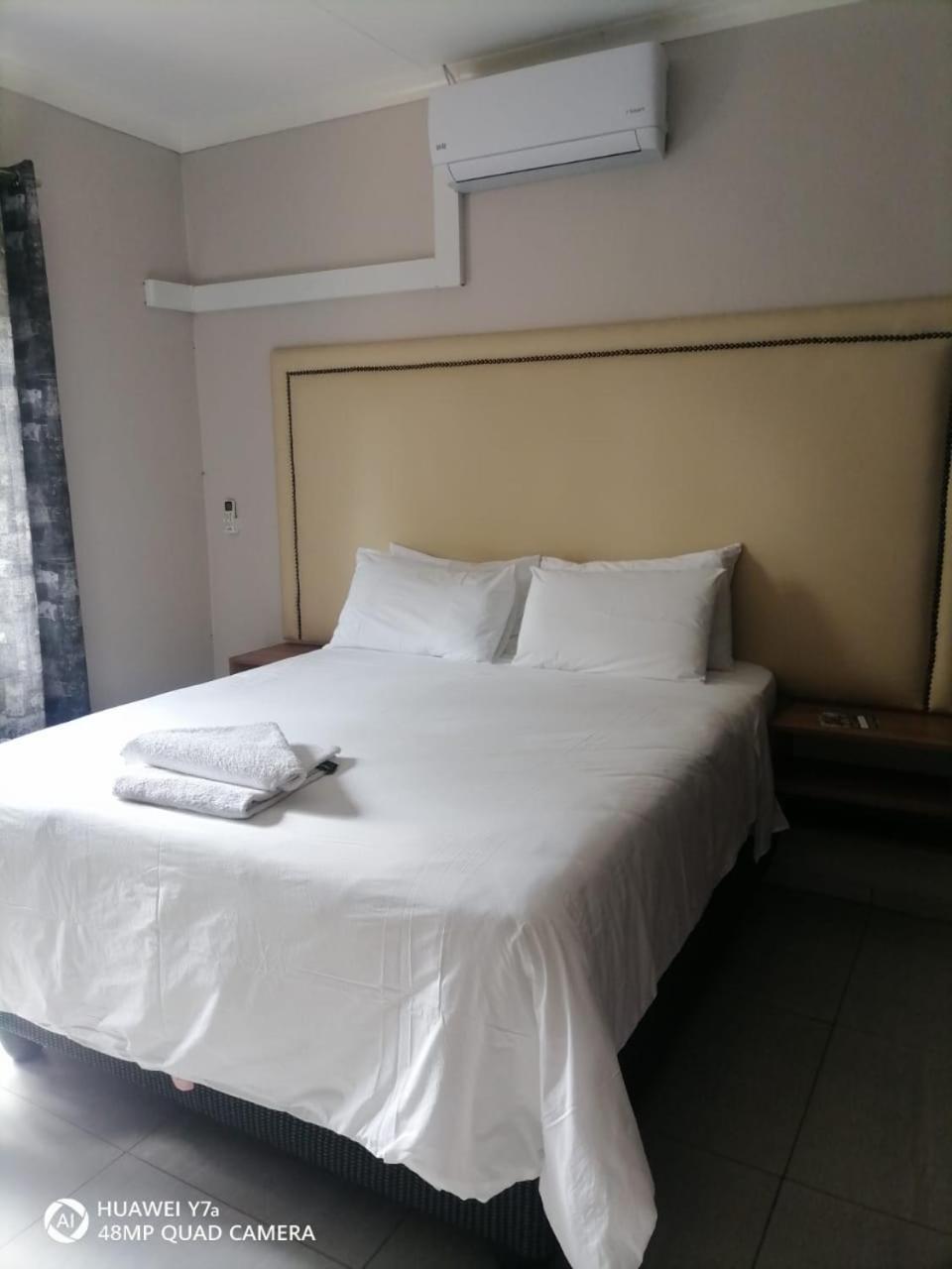 Early Riser Hotel Ezulwini Ngoại thất bức ảnh