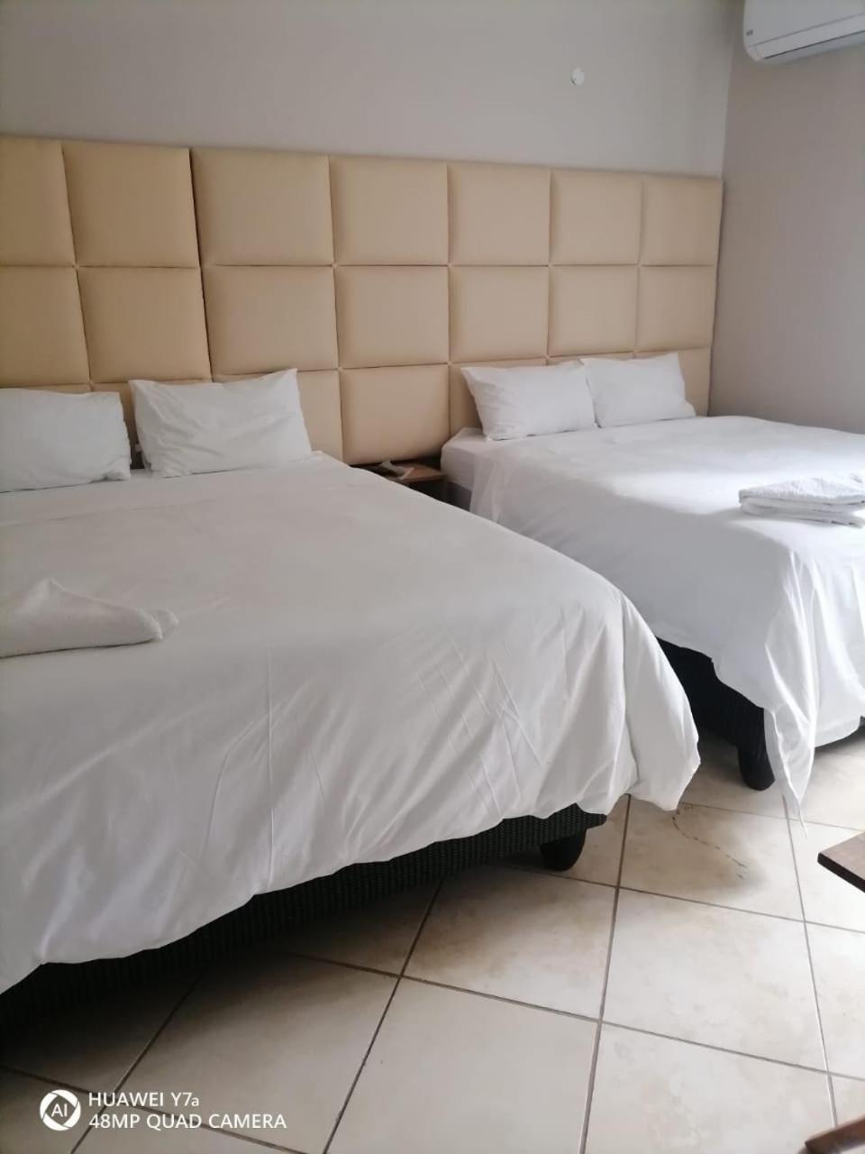Early Riser Hotel Ezulwini Ngoại thất bức ảnh