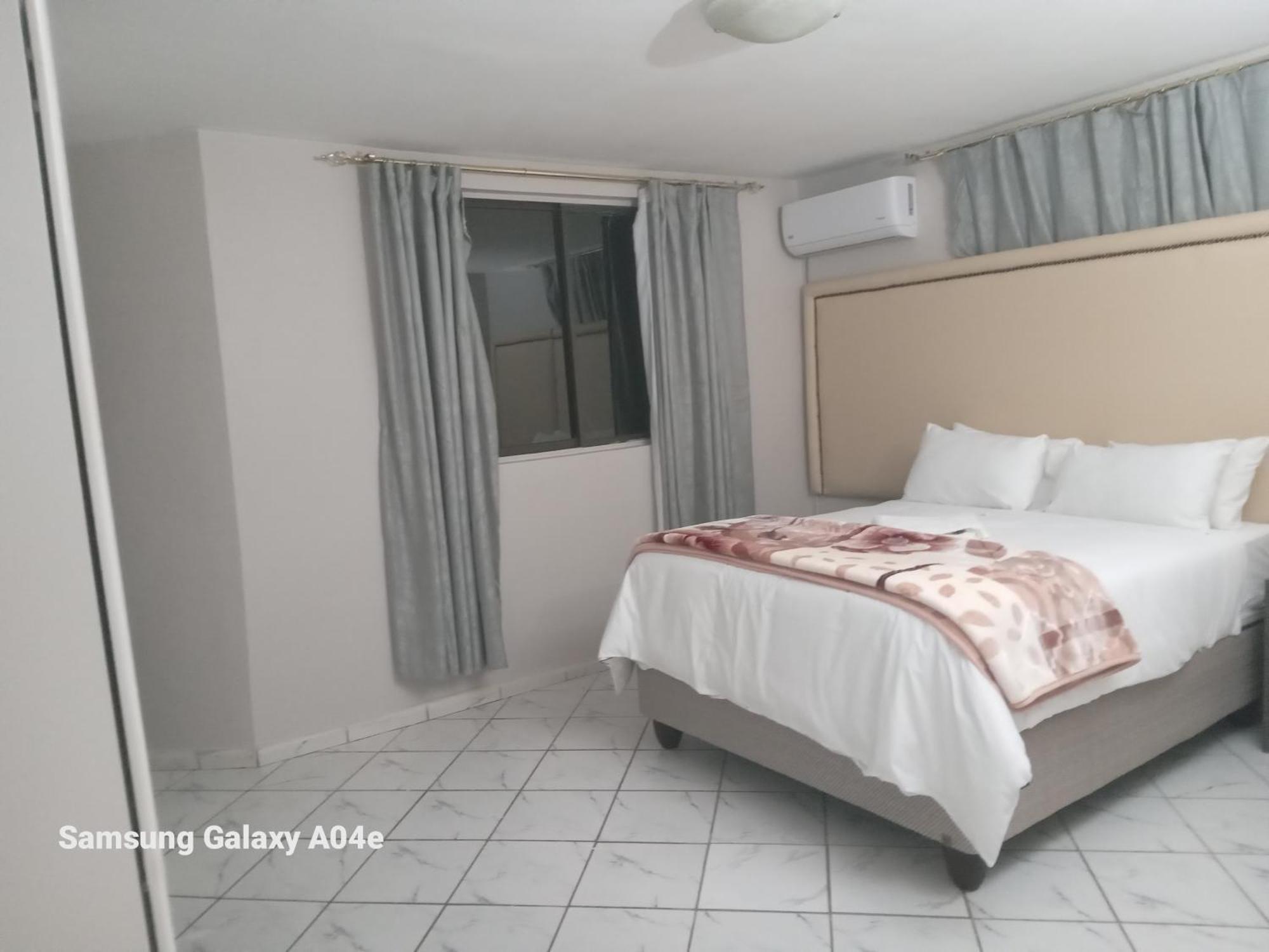 Early Riser Hotel Ezulwini Ngoại thất bức ảnh